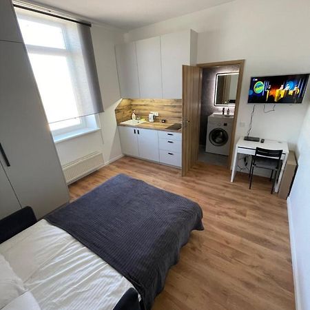 Airport Apartment 29 Self Check-In Free Parking Vilnius Bagian luar foto